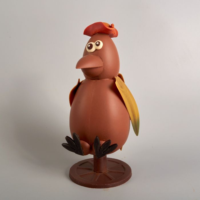 Montage de Pâques Paco Le Perroquet en Chocolat Lait et Noir, de Stéphane Pasco, artisan Pâtissier Chocolatier à Nantes et Vertou