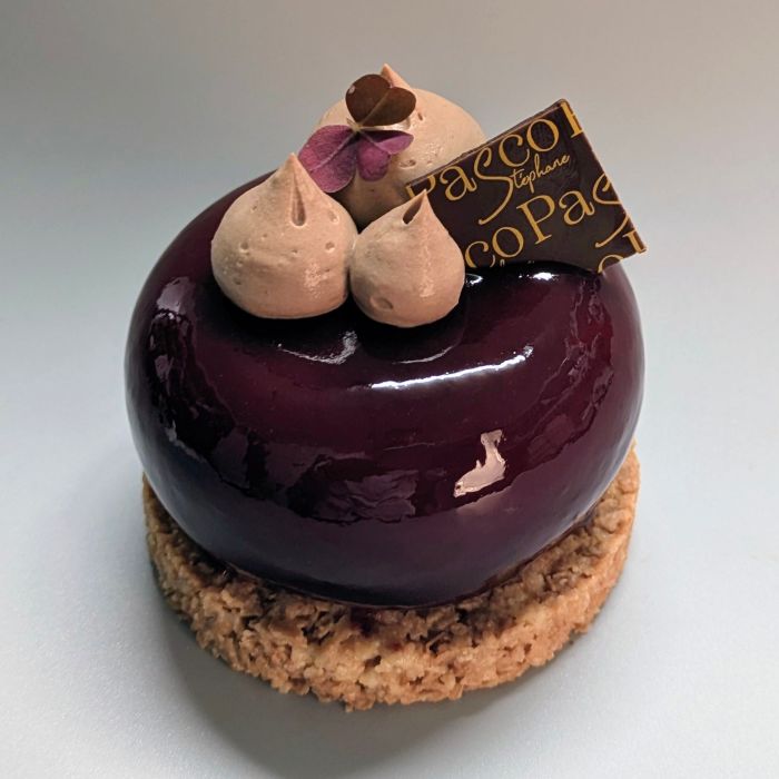 Pâtisserie Promenade, aux saveurs de Mûre et de Chocolat Noir, de Stéphane Pasco, artisan Pâtissier à Nantes et Vertou