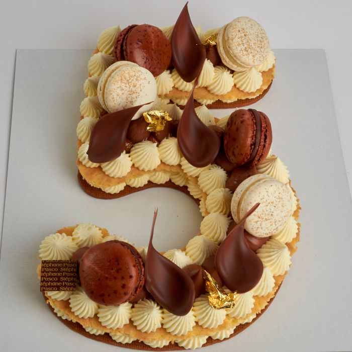 Number Cake, personnalisé en forme de cinq, de Stéphane Pasco, artisan Pâtissier à Nantes et Vertou
